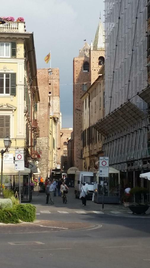 In Vacanza Da Marinella Albenga Extérieur photo