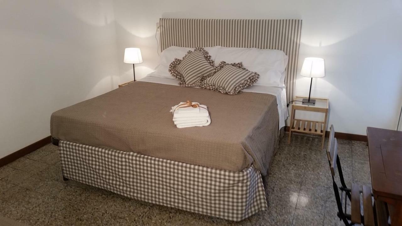In Vacanza Da Marinella Albenga Extérieur photo